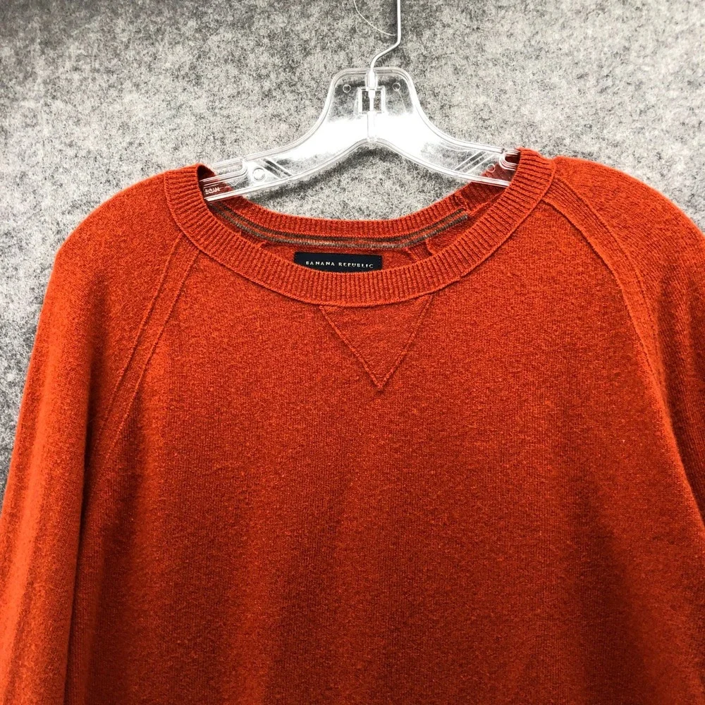 Banana Republic Merino Wool Blend Sweater Mens M Orange Crewneck Fall Raglan